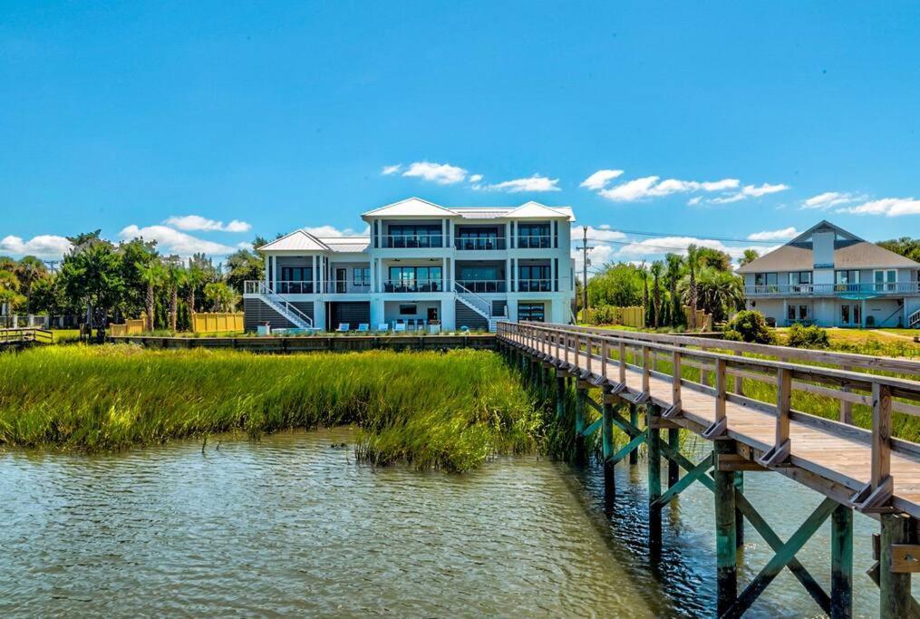 New Waterfront Home With Deep Water Dock Isle of Palms Eksteriør bilde
