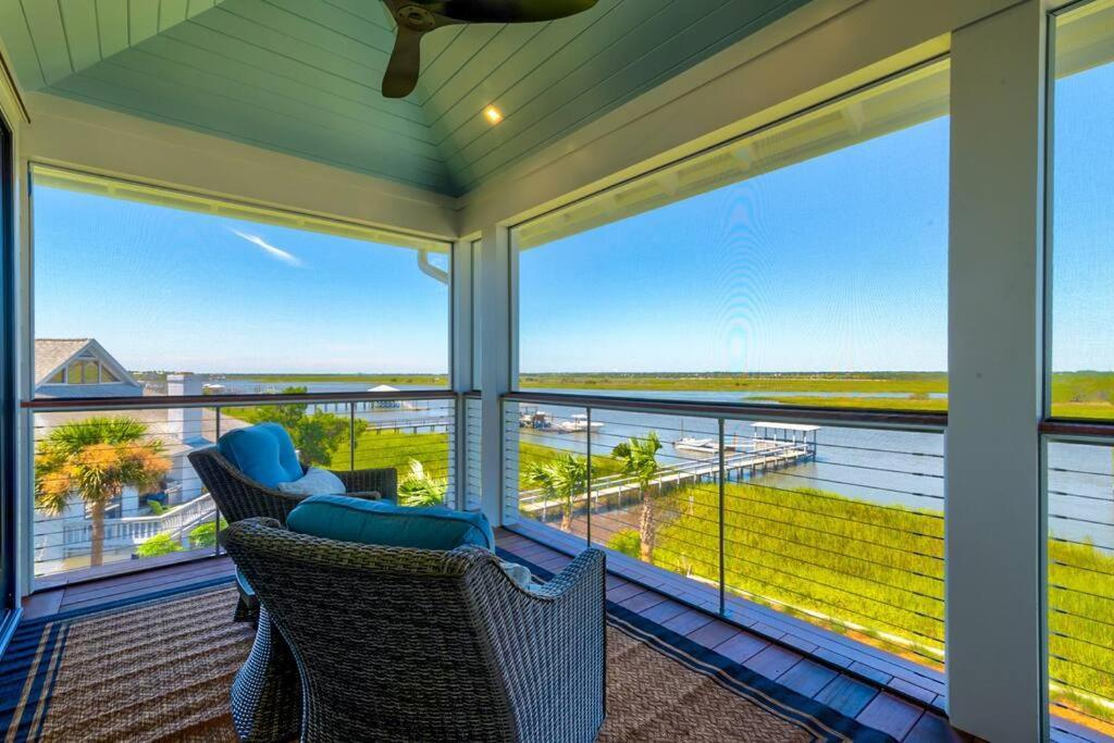 New Waterfront Home With Deep Water Dock Isle of Palms Eksteriør bilde