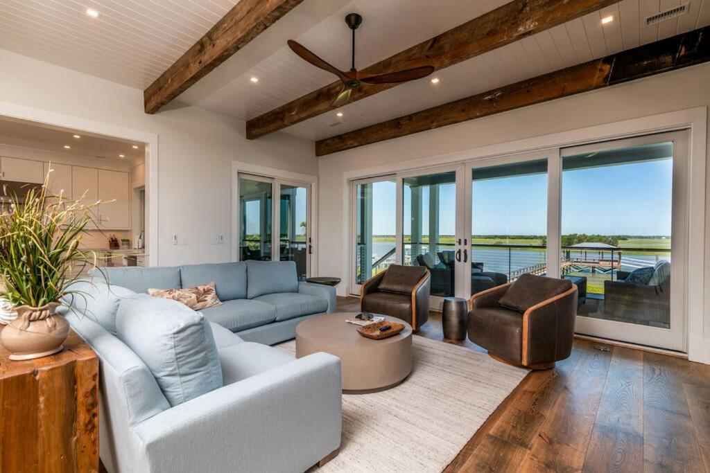 New Waterfront Home With Deep Water Dock Isle of Palms Eksteriør bilde