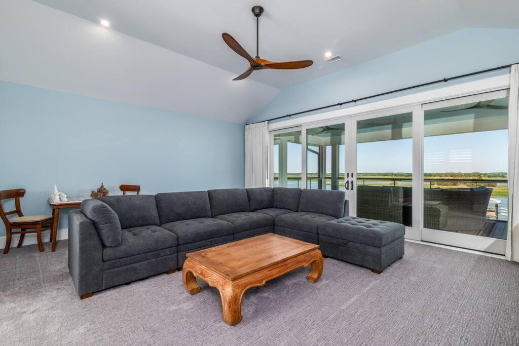 New Waterfront Home With Deep Water Dock Isle of Palms Eksteriør bilde