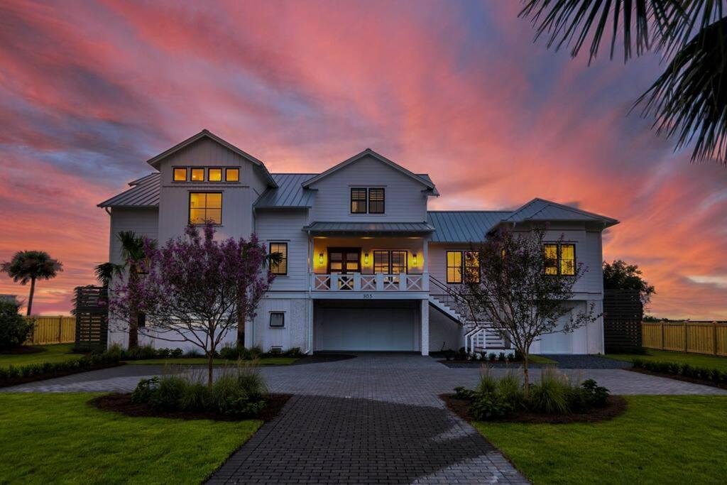 New Waterfront Home With Deep Water Dock Isle of Palms Eksteriør bilde